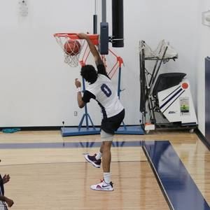 Meet your Posher, Zach